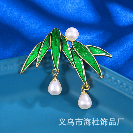 Pearl Bamboo Leaf Brooch