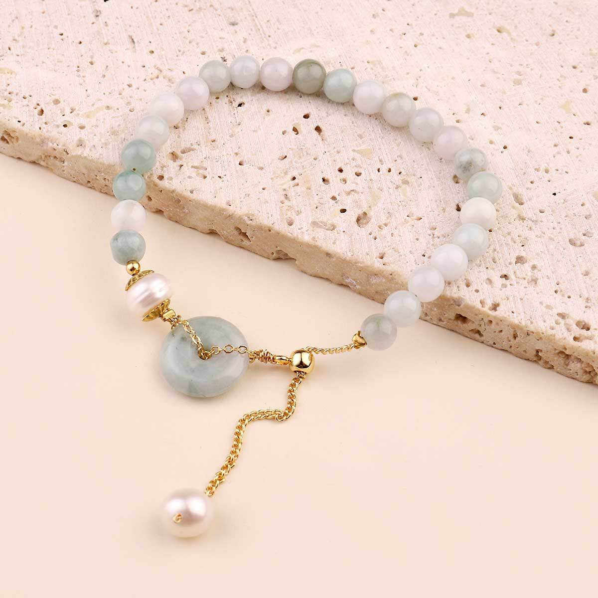 Natural freshwater pearl bracelet amethyst bracelet.