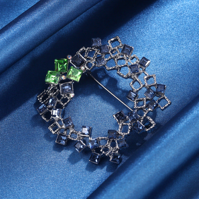 High-end full diamond brooch