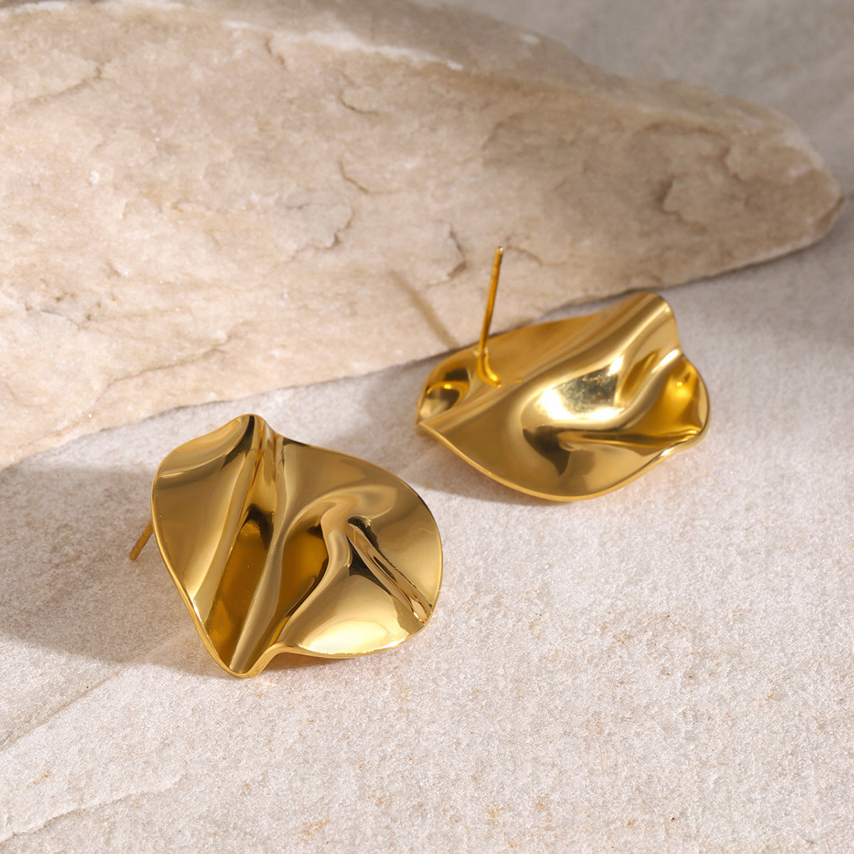 Round Geometric Pleated Polished Earrings