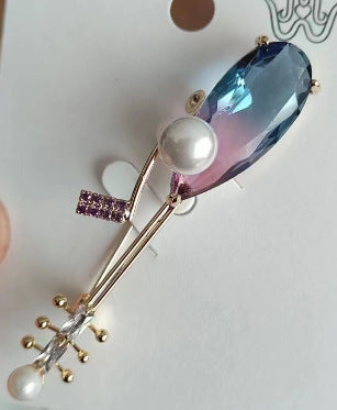 Eco-friendly crystal brooch pin