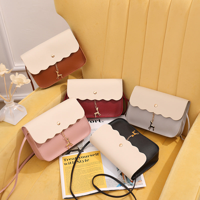 Wholesale fashion messenger bag versatile