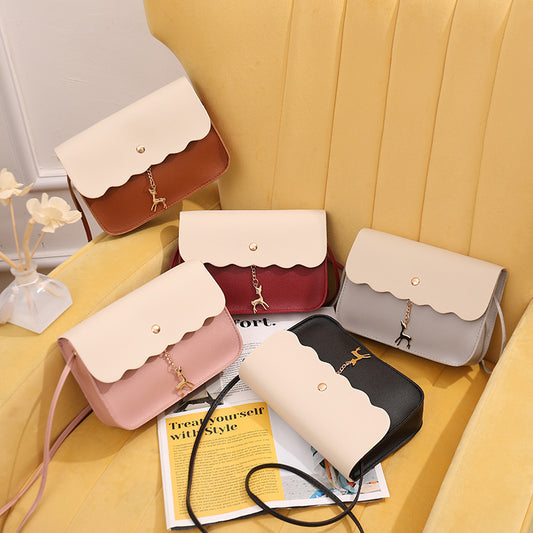 Wholesale fashion messenger bag versatile