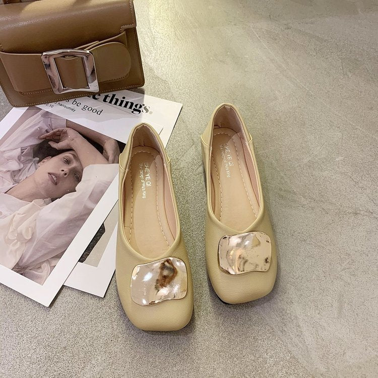 Hot-selling new flat shoes