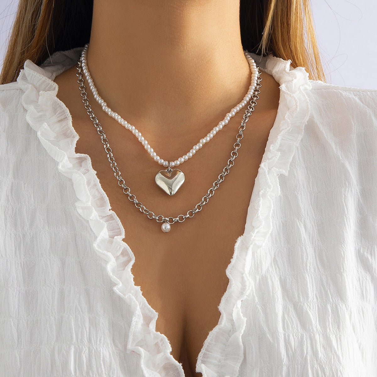 Hollow chain necklace female