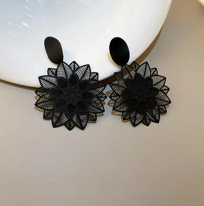 Black flower earrings