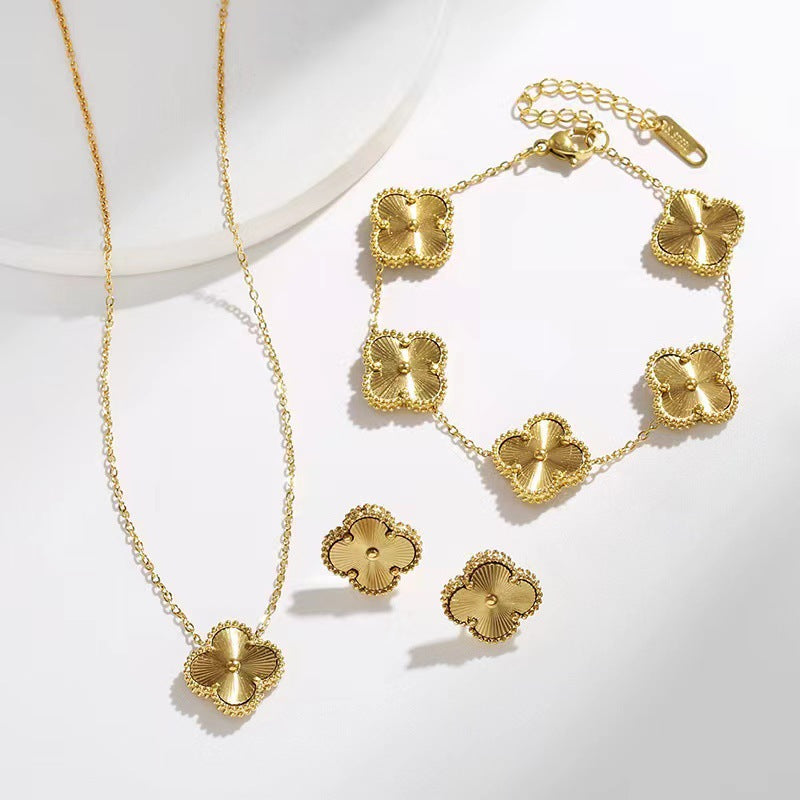 Fashion Four-Leaf Clover Necklace Set, 2023 New Design