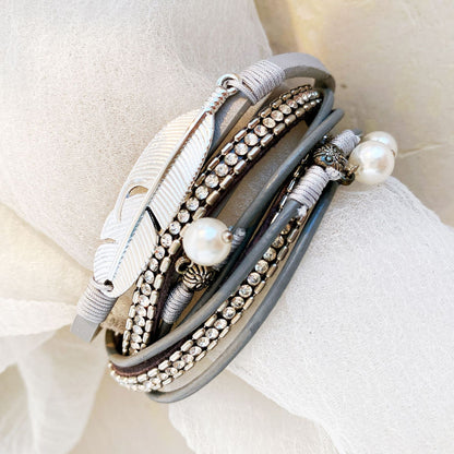 Diamond leaf pearl magnetic leather bracelet