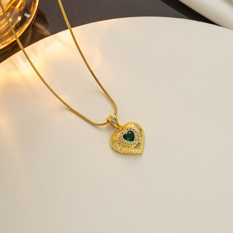 18K Gold Inlaid Emerald Cubic Zirconia Heart Pendant Necklace