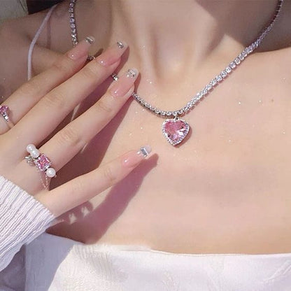 Heart zircon necklace