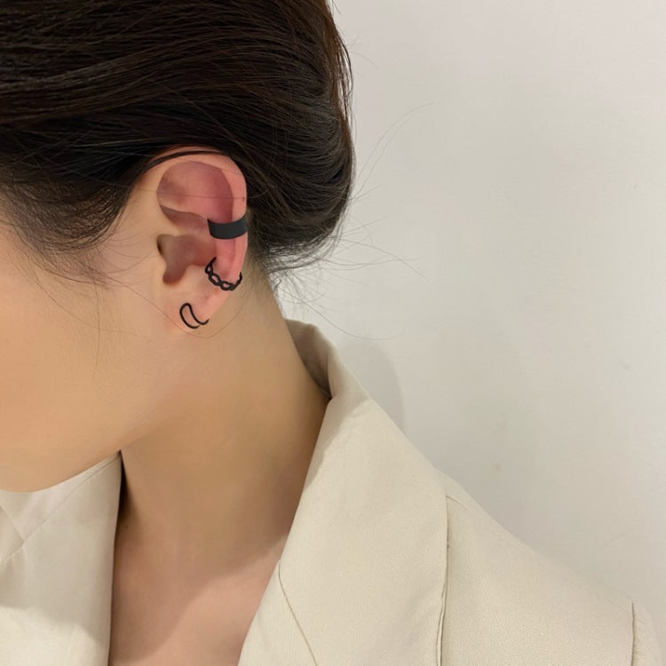 The new piercing-free ear clip set of three