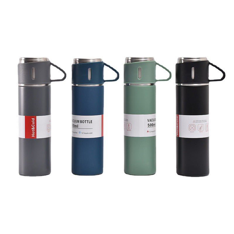 A cup of three-lid 500ml double-layer vacuum thermos cup