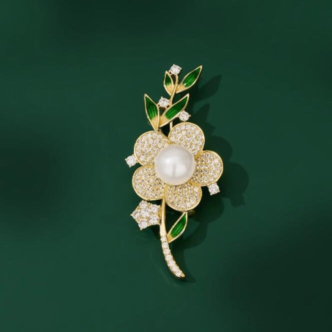 Literary light luxury flower brooch