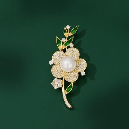 Literary light luxury flower brooch