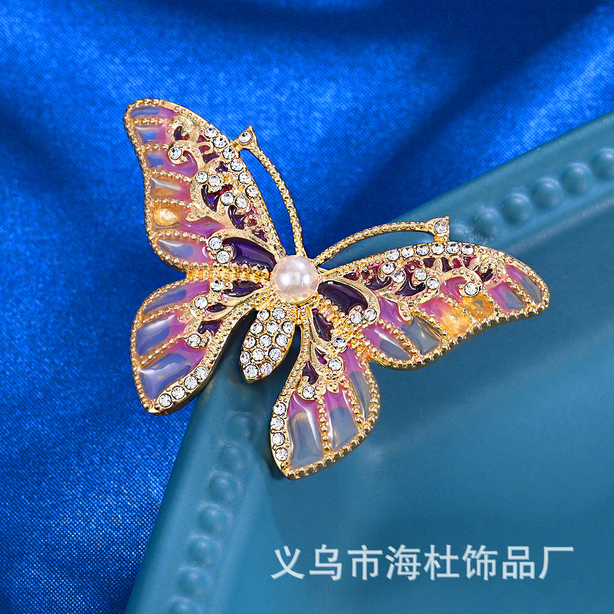 Golden Dust Water Pearl Butterfly Corsage