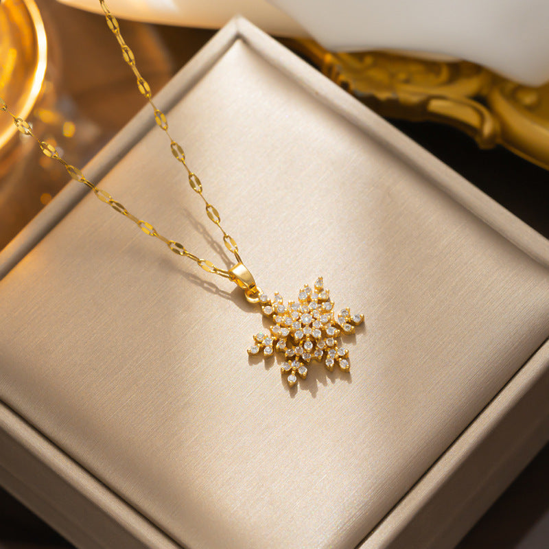 Trendy Rotatable Snowflake Necklace with Micro Zircon