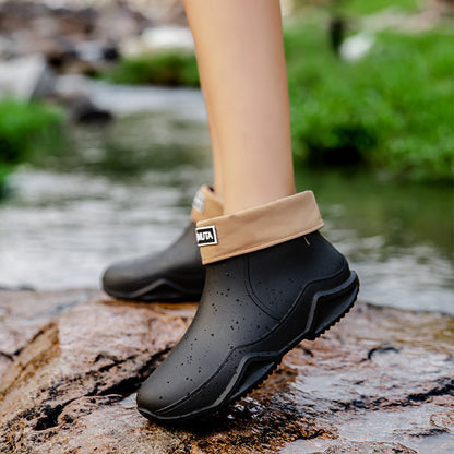 Versatile fashion couple rain boots