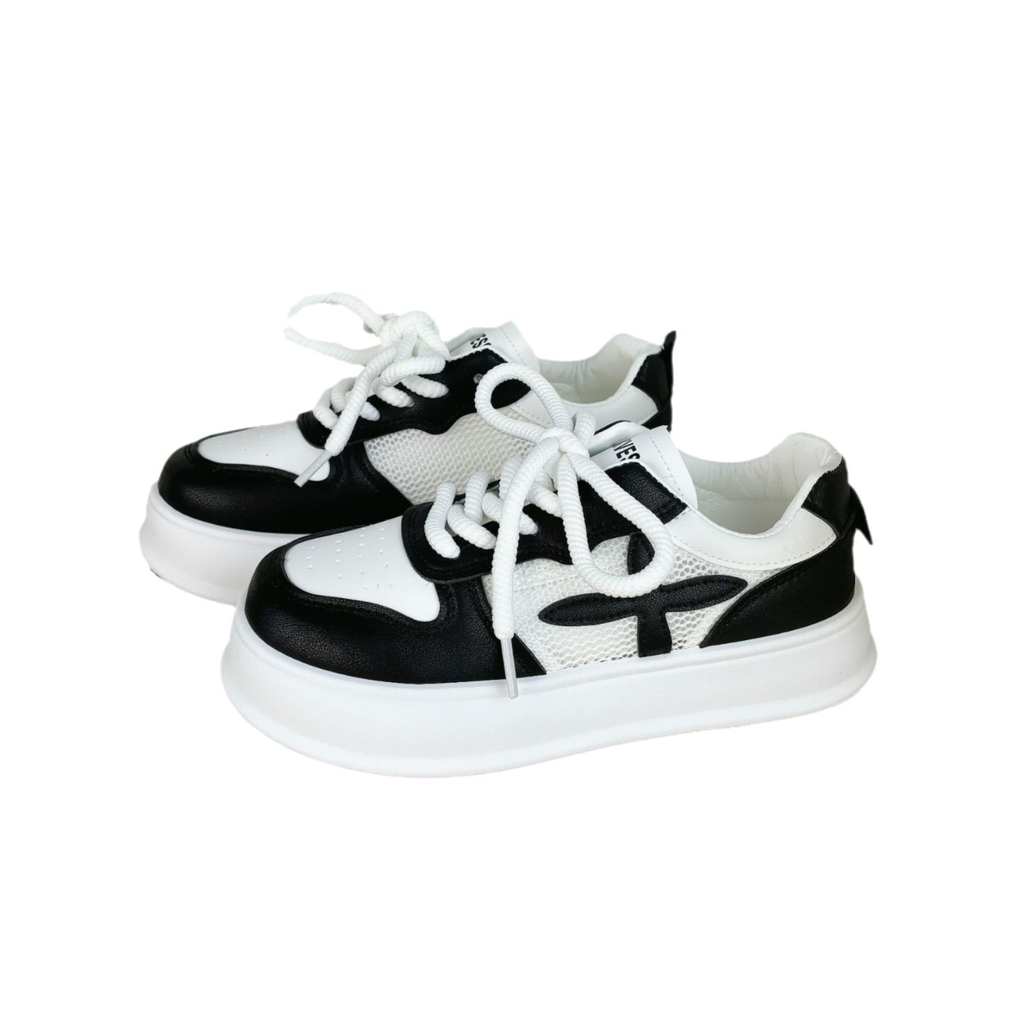 women's white casual sneakers