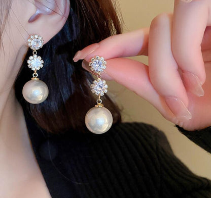 Circle flower pearl earrings