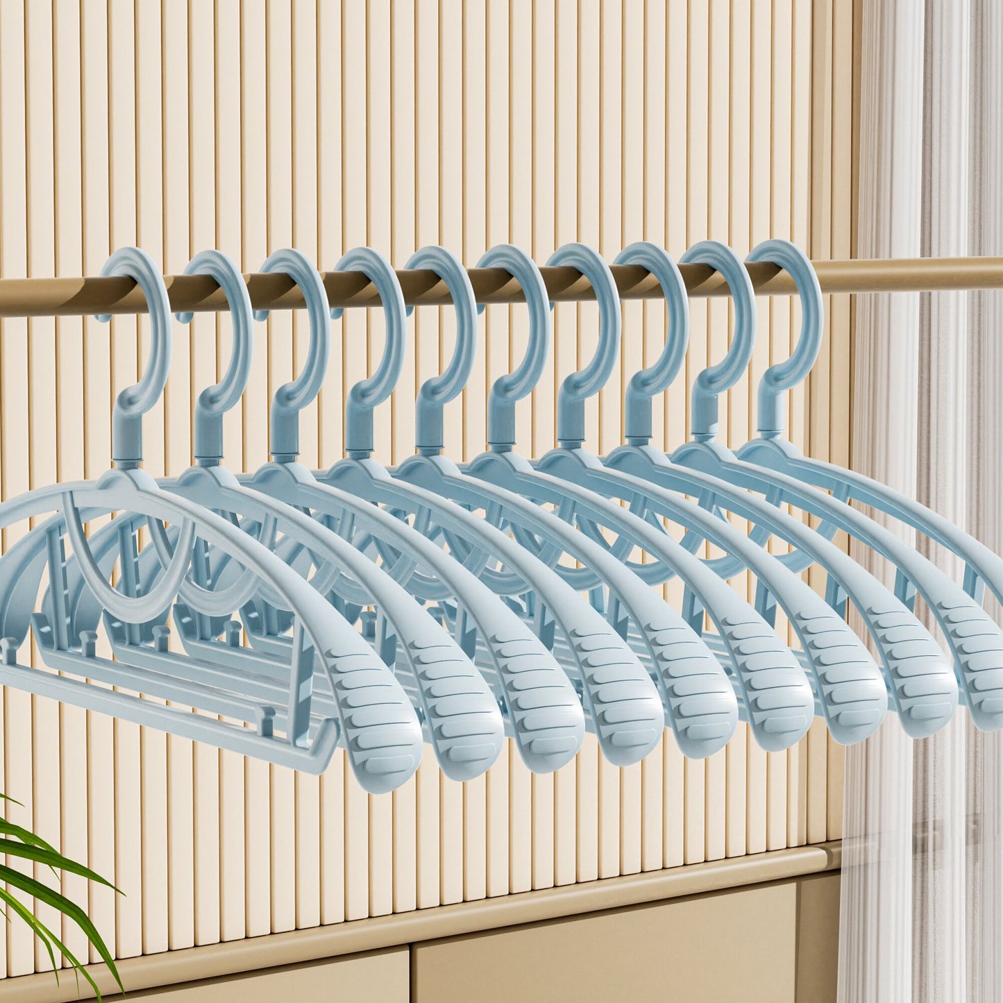 Wide Shoulder Non-Slip Plastic Hanger