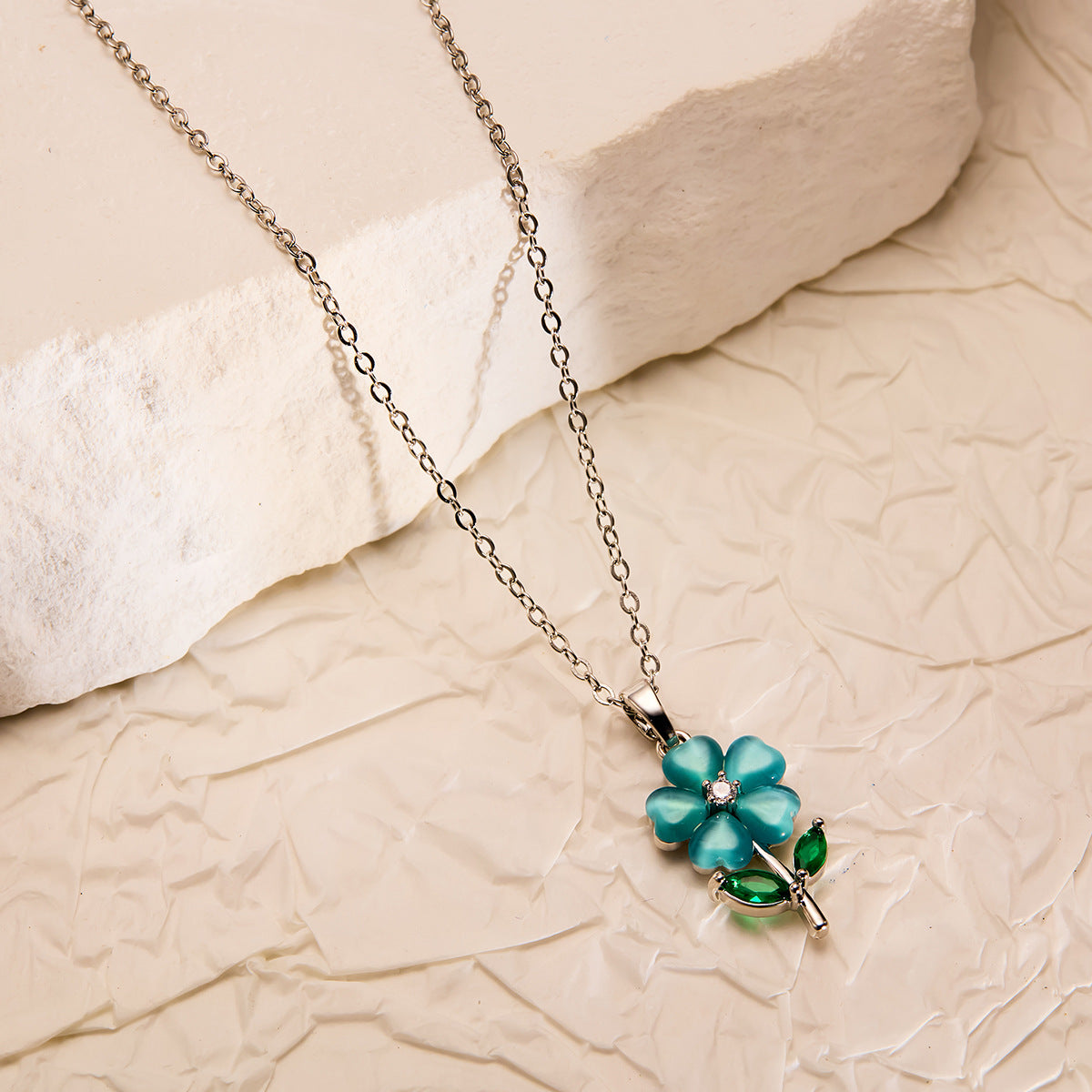 Flower necklace