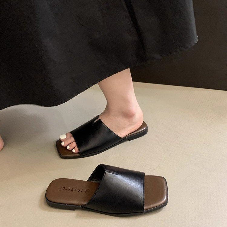 Flat bottom square head open-toed cool slippers