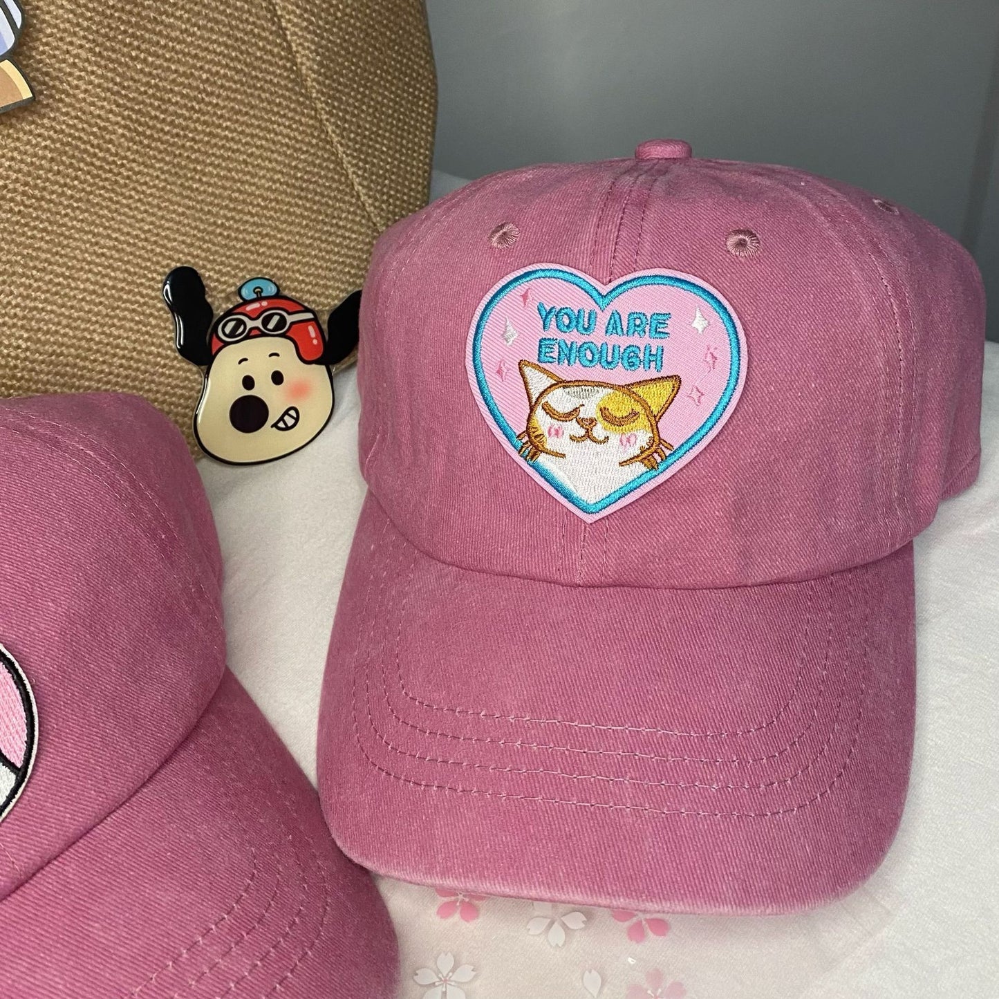 Gorra de pico de pato con gato en forma de corazón 