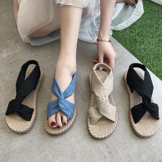 Flat bottom elastic sandals