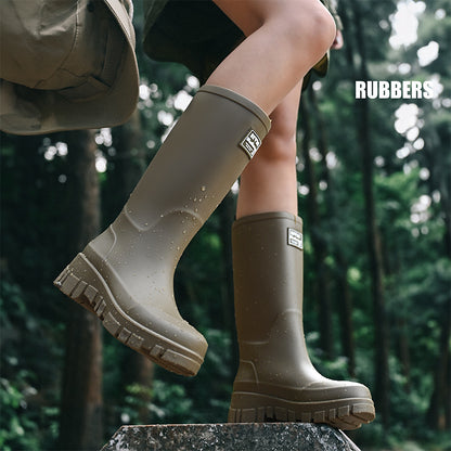 Rain shoes women's thick soles are wear-resistant and anti-wear.