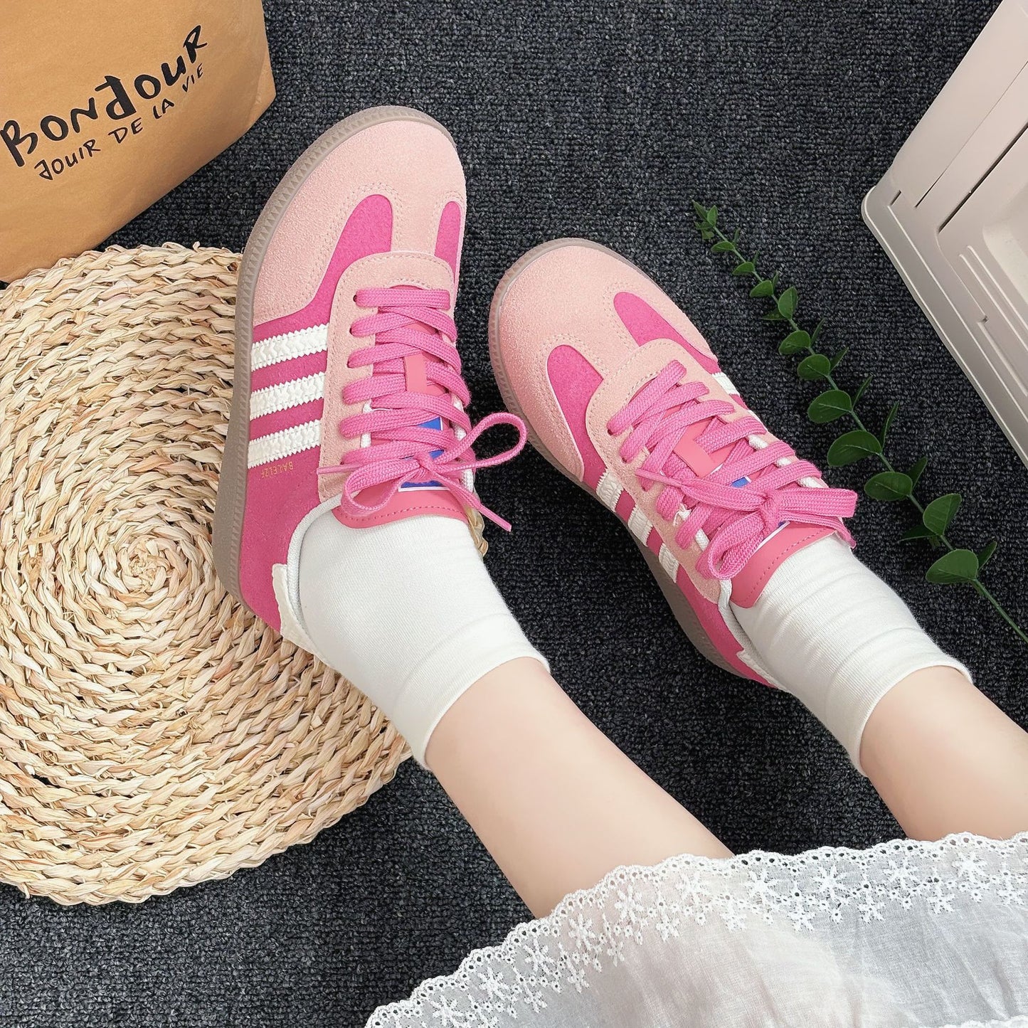 New summer pink breathable soft bottom shoes for women