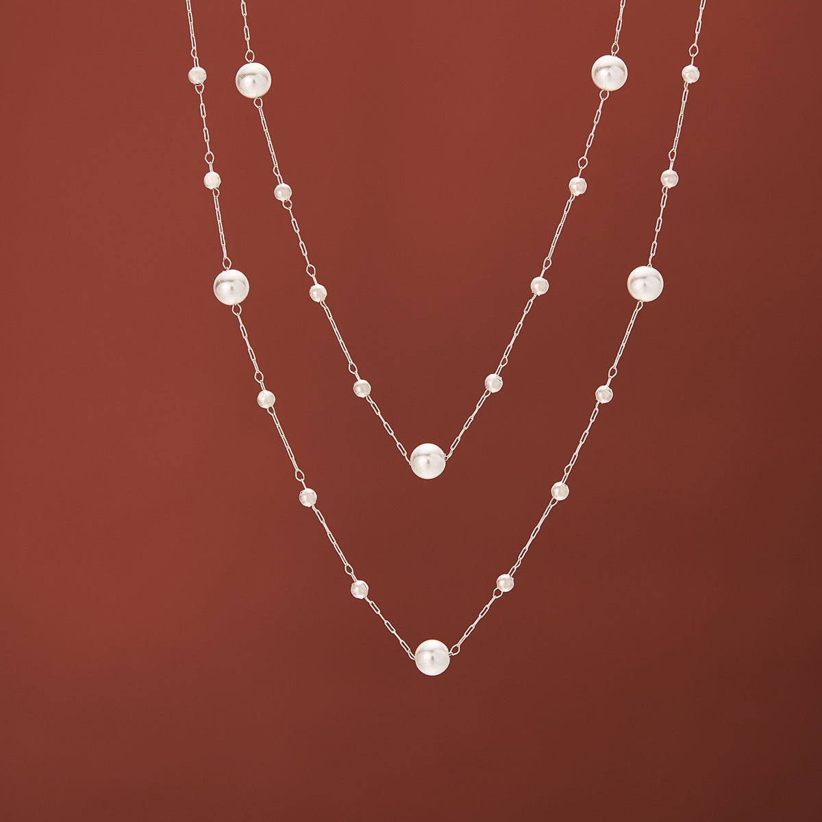 Necklace glass pearl