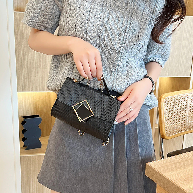 New melon seed pattern square lock chain bag