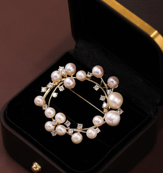 Starry Pearl Brooch