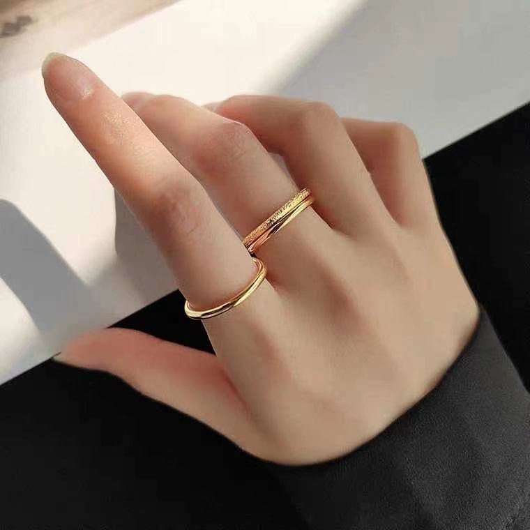 Frosted index finger ring