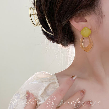 Pendientes geométricos, pendientes de moda 