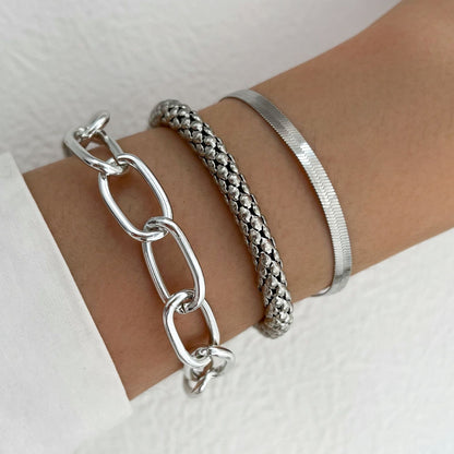 Personalized thick chain bracelet