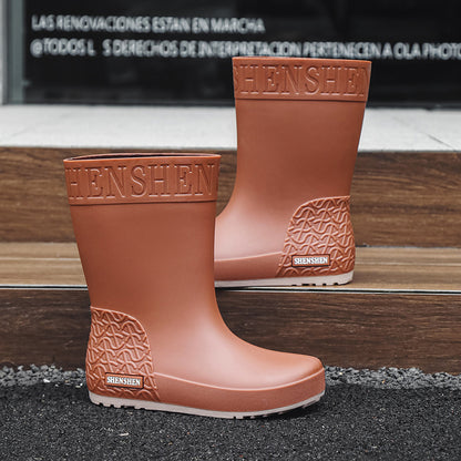 Medium tube fashionable thick-soled wear-resistant rain boots