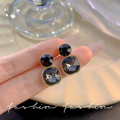 New trendy gray crystal stud earrings