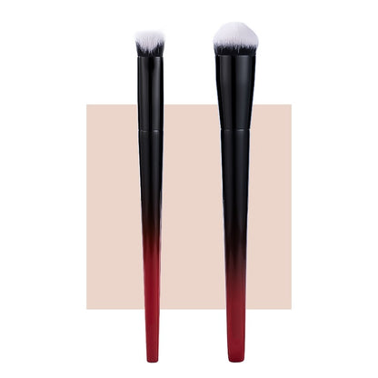 Triangle Contour Foundation Brush