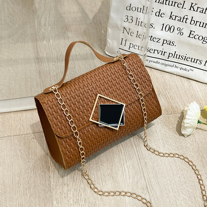 New melon seed pattern square lock chain bag