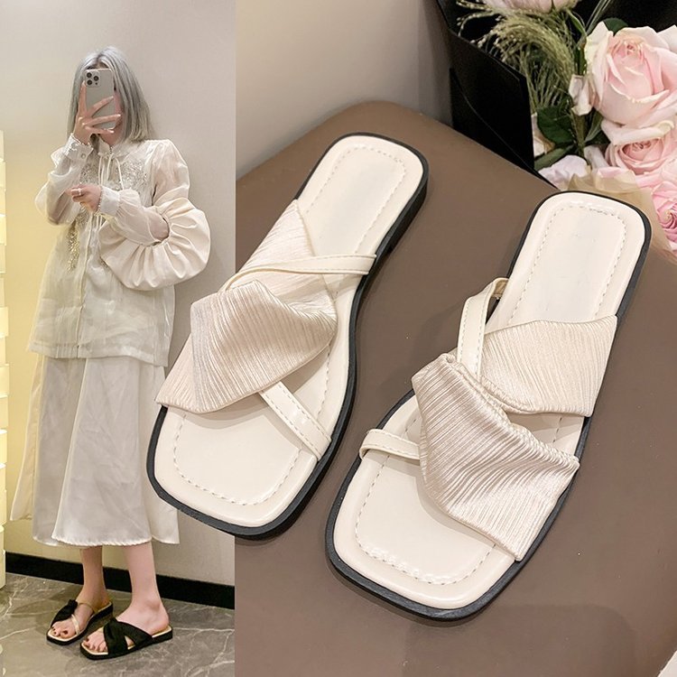 Fashion Square Head Flat Bottom Slippers