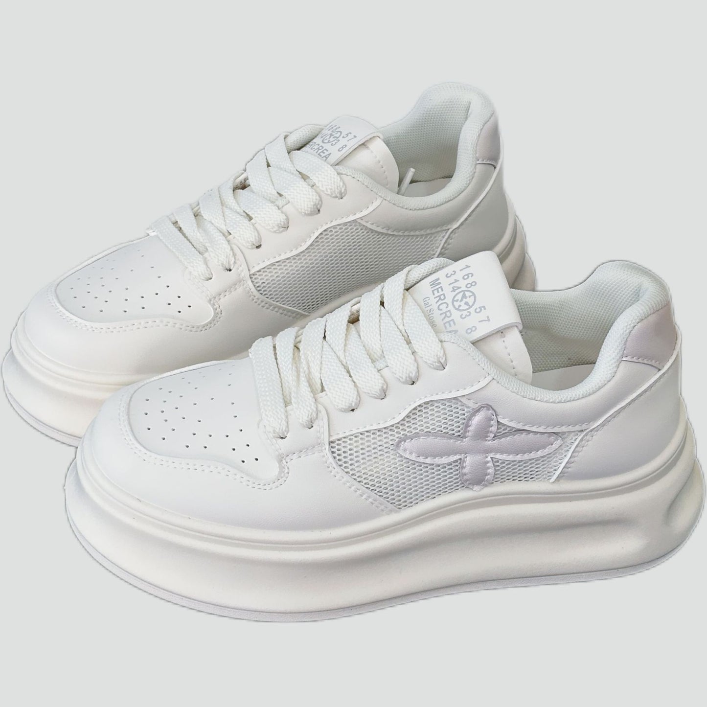 Summer women's breathable ultra-light white shoes