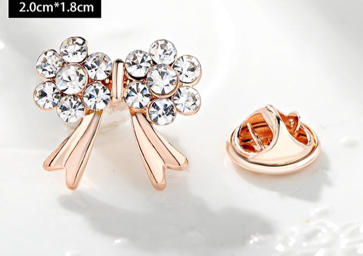 Korean version of fashion brooch