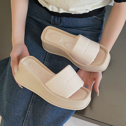 Height-increasing slope heel casual cool slippers