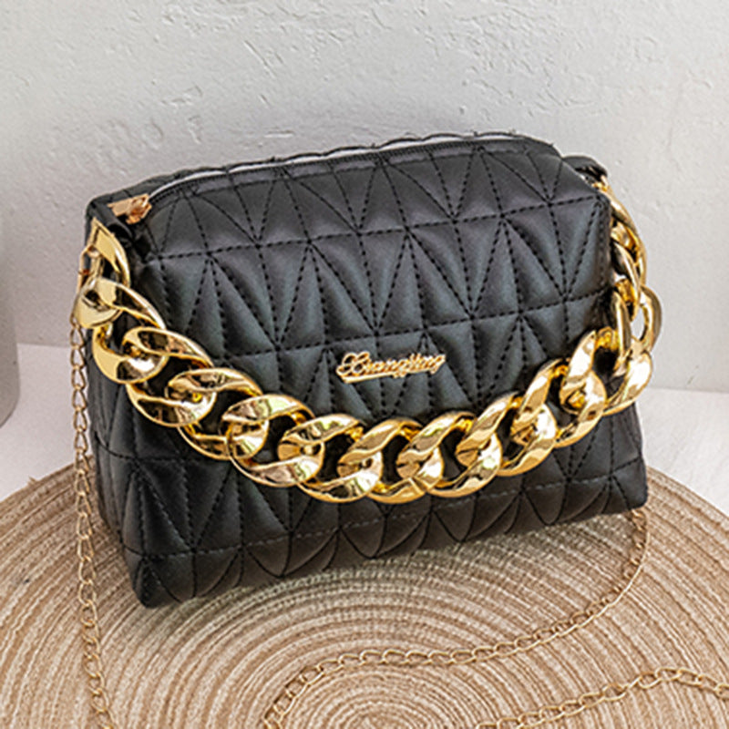 Rhombus chain handbag