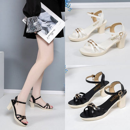 Fashion sandals wholesale