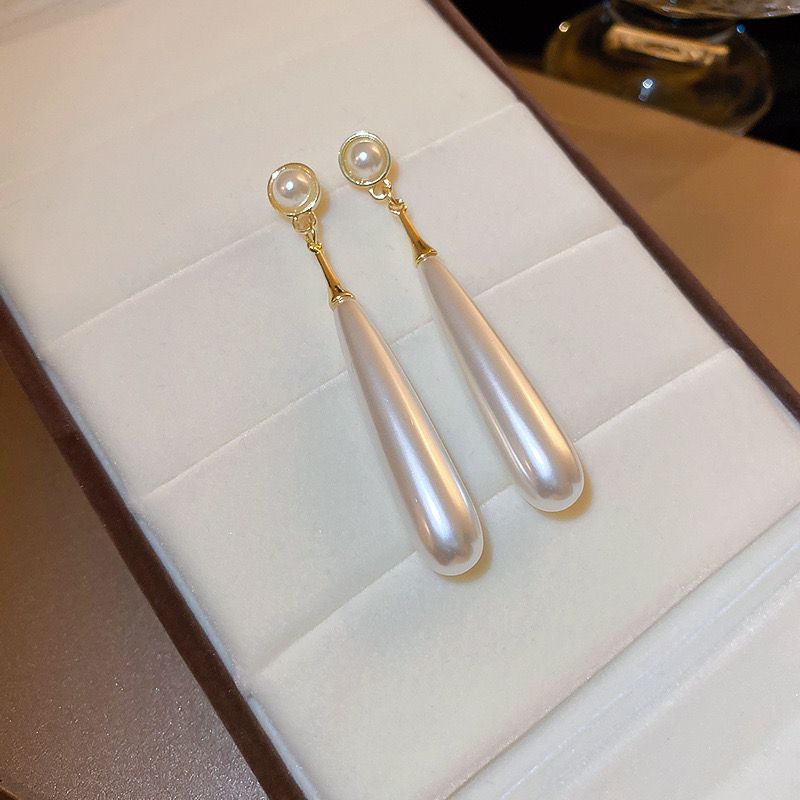 Silver Needle French Retro Water Drop Pearl Earrings