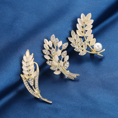 High-end brooch corsage wholesale