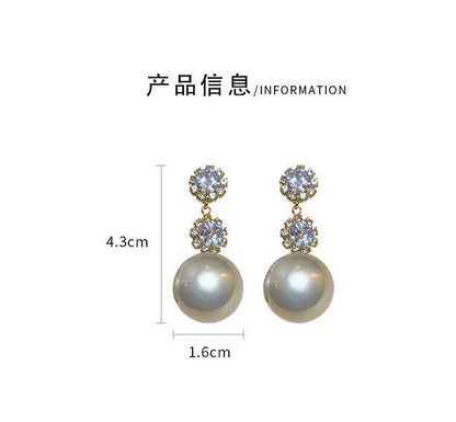 Circle flower pearl earrings