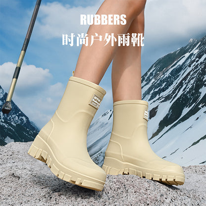 Rain shoes women's thick soles are wear-resistant and anti-wear.